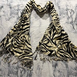 Source Unknown Black and Cream Zebra Print Fringe Scarf